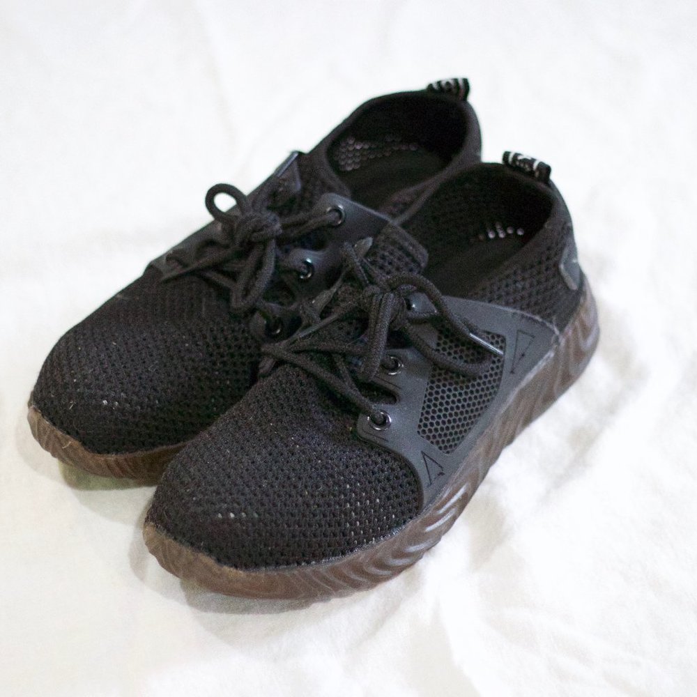 Indestructible Sneakers- Black